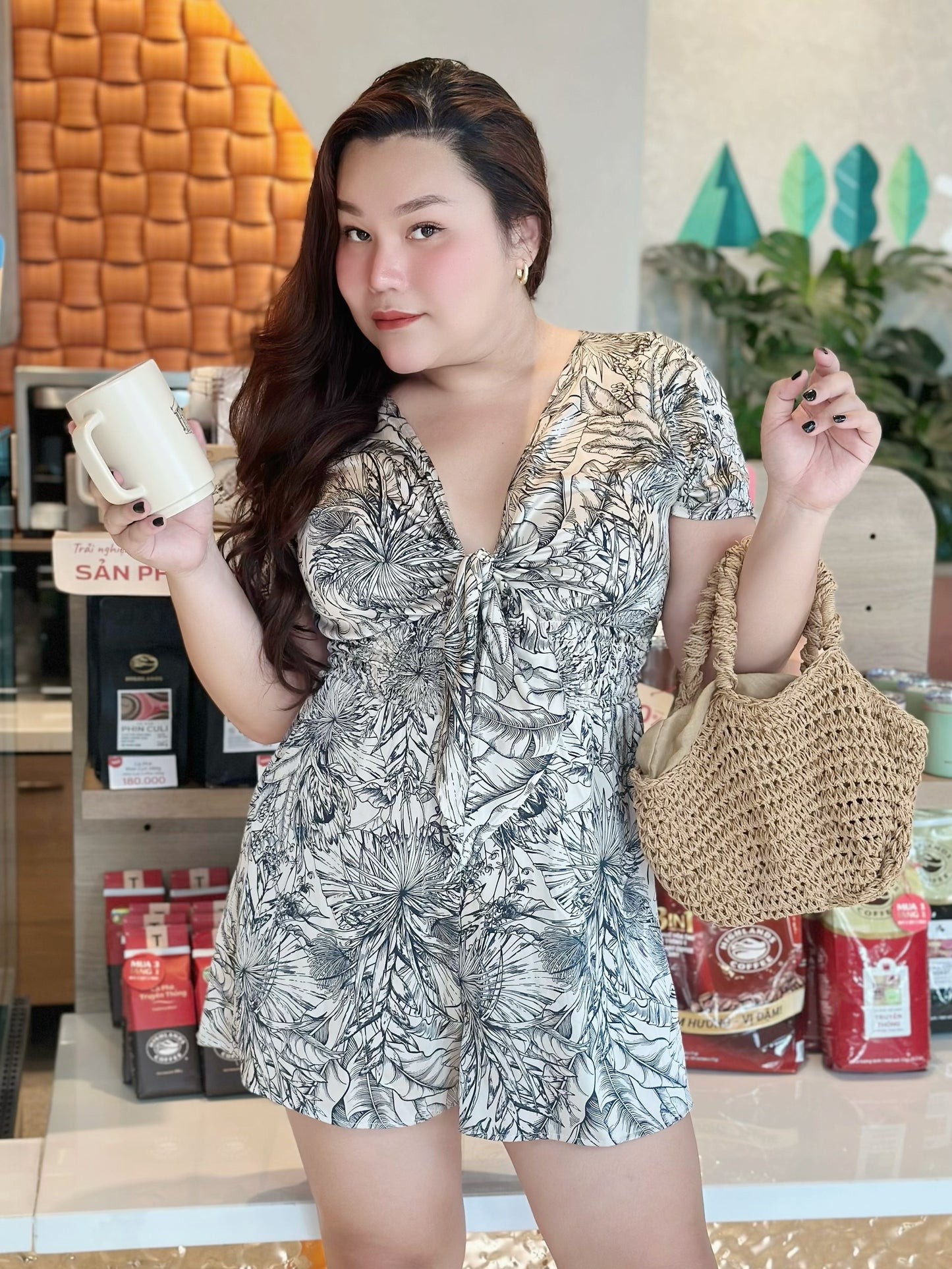 Jumpsuit Alicia Trắng Đen Thắt Nơ Ngực